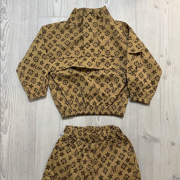 Kids Fashion Track Suits ✨ - Picture 2 of 8